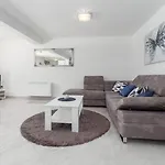 Lejlighed Luxury Three Bedrooms Silver Near