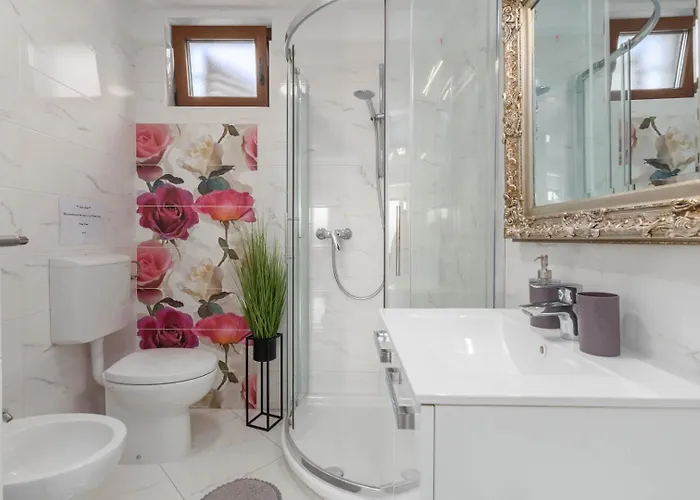 Luxury Three Bedrooms Silver Near Апартаменты Пореч