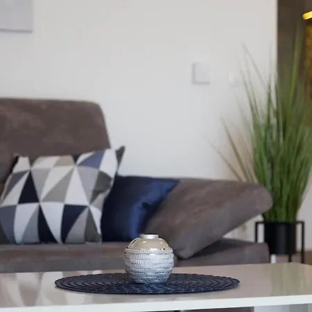 Luxury Three Bedrooms Silver Near Appartement *