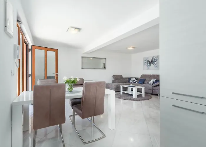 Luxury Three Bedrooms Silver Near Appartamento *
