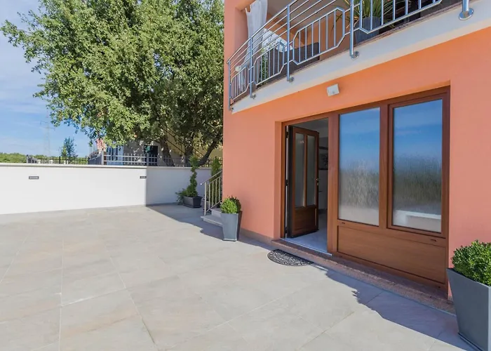 Luxury Three Bedrooms Silver Near Apartman